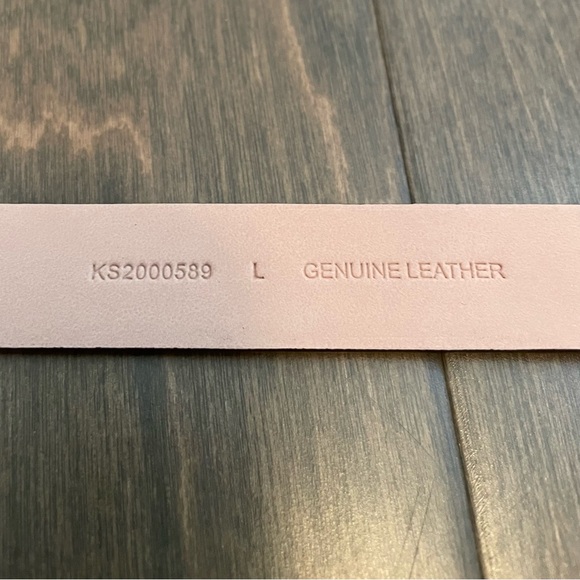 Never Worn! Kate Spade New York Leather Bow Belt. Size Large - Picture 9 of 9